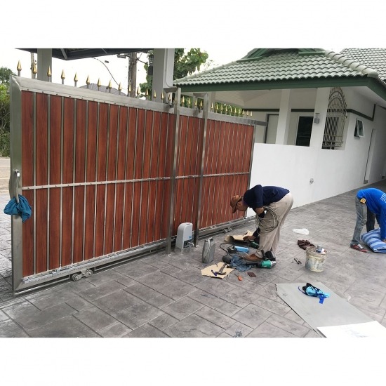 ติดตั้งประตูรีโมท เชียงใหม่ ติดตั้งรั้วประตูบ้านไฟฟ้า  ประตูม้วน เชียงใหม่  ออกแบบงานสแตนเลส  ร้านขายเครื่องมือช่าง  ติดตั้งประตูรีโมท เชียงใหม่  ซ่อมประตูรีโมท เชียงใหม่  ประตูรั้วรีโมท เชียงใหม่  มอเตอร์ประตูรีโมท เชียงใหม่  ประตูรั้วไฟฟ้า เชียงใหม่  มอเตอร์ประตูบานเลื่อน เชียงใหม่ 